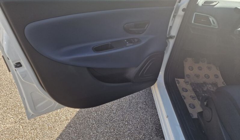 LANCIA – Ypsilon III 2021 – Ypsilon 1.0 firefly hybrid Platino s&s 70cv pieno