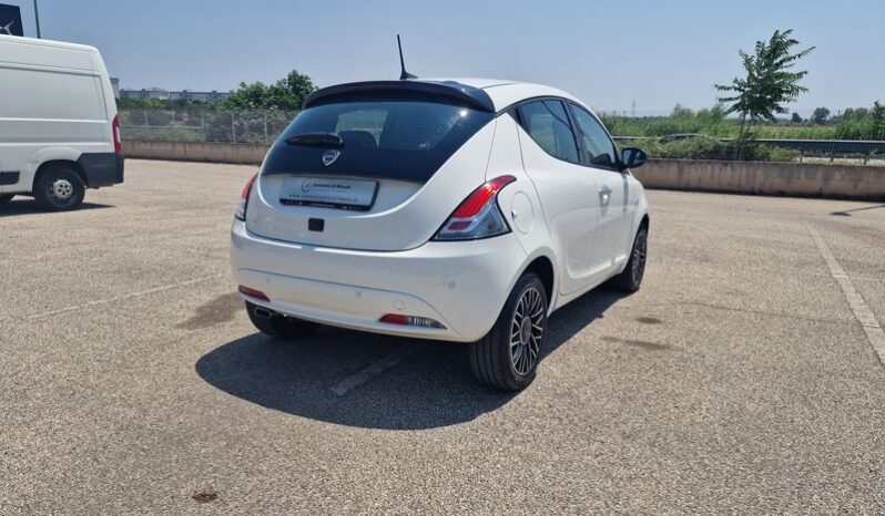 LANCIA – Ypsilon 1.0 firefly hybrid Platino s&s 70cv pieno