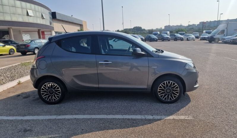 LANCIA – Ypsilon 1.0 firefly hybrid Platino s&s 70cv pieno