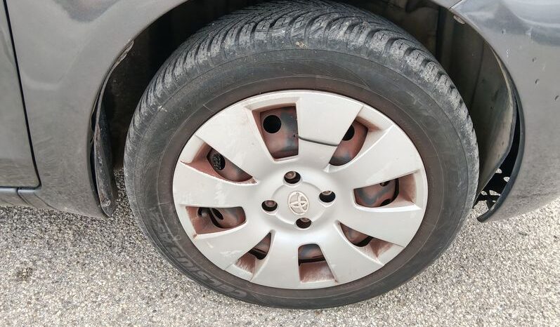 TOYOTA – Yaris 5p 1.0 Sol pieno